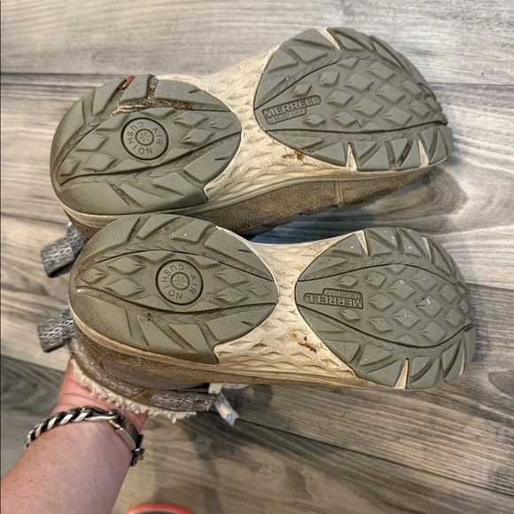 Merrell Brown and Gray Ankle Boots with Star Laces 8.5 - Picture 3 of 7